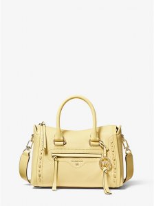 Bolso satchel pequeño de piel granulada con tachuelas